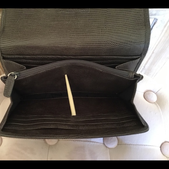 Levenger Accordian Wallet - Picture 6 of 7